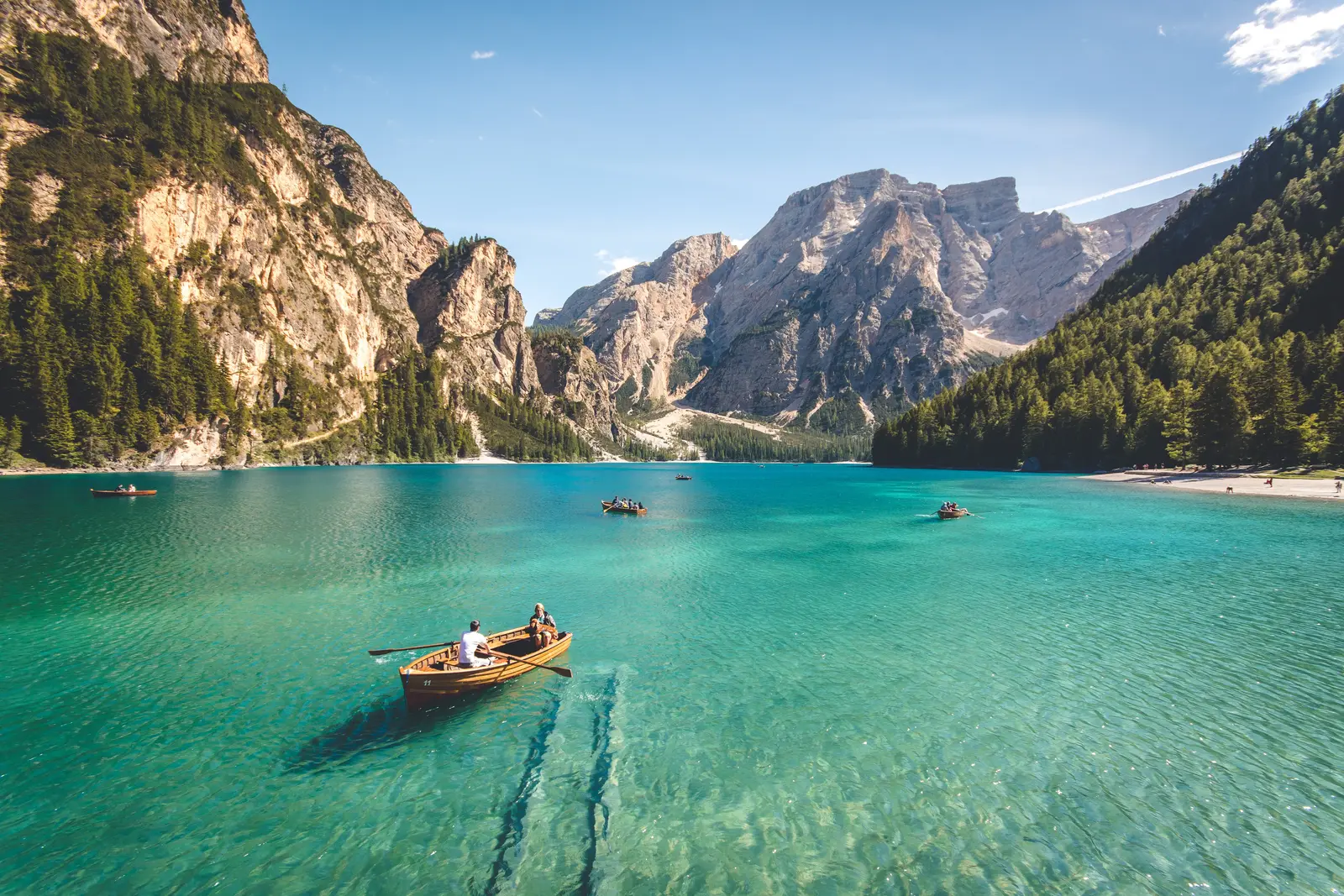 Image from pietro-de-grandi-T7K4aEPoGGk-unsplash Pietro De Grandi